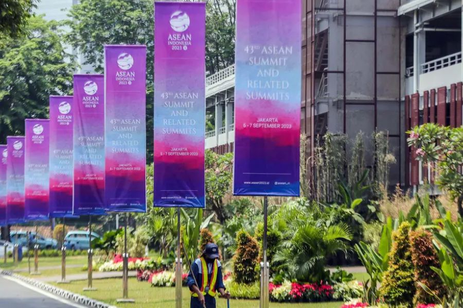 t banner next media